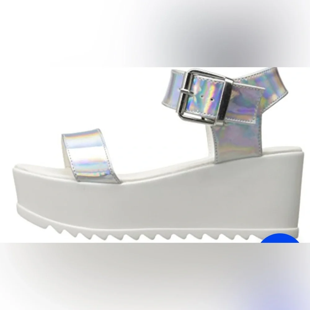 N.Y.L.A. Chunky sandals Platform Sandals silver holographic retro strappy shoe